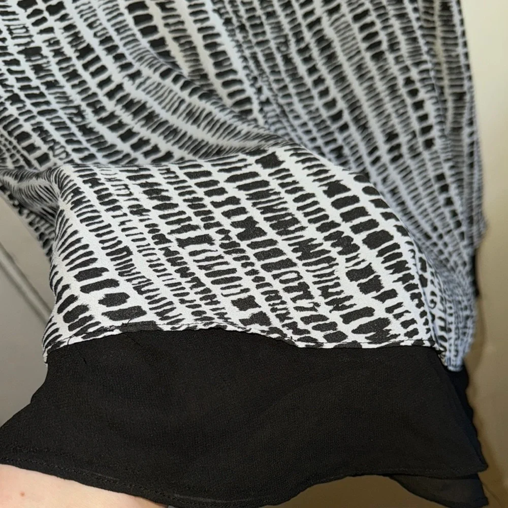 Violet & Claire Keyhole Lined Layered Tunic Blouse Size 3X - Picture 2 of 7